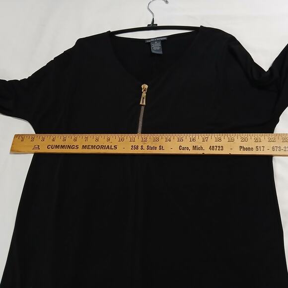 CHELSEA & THEODORE medium black 1/4 zip-front long-sleeved poly/spandex blend - Picture 7 of 8